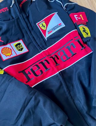 Chaqueta Ferrari Negra y Roja vintage f1