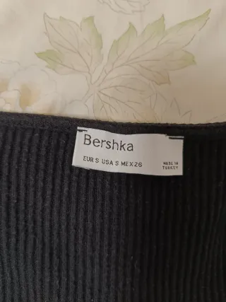 Vestido negro Bershka