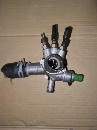 Caja de aguas Audi 1.9 TDI