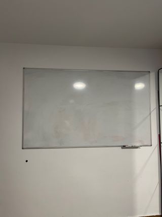 Pizarra blanca grande rotuladores 2*1,20 metro