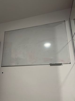 Pizarra blanca grande rotuladores 2*1,20 metro