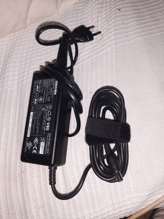 Cargador portátil Toshiba
