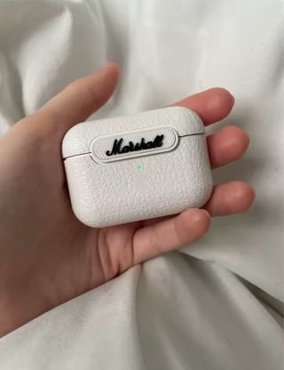 Auriculares Marshall Blancos