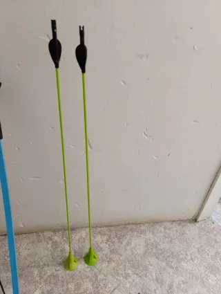 Arco junior con 2 flechas ventosa