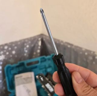 Mini motosierra inalámbrica SEESI 6 pulgadas