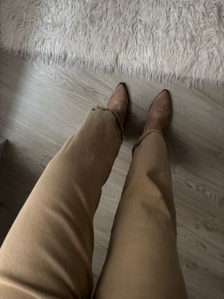 Pantalón vaquero marrón Stradivarius