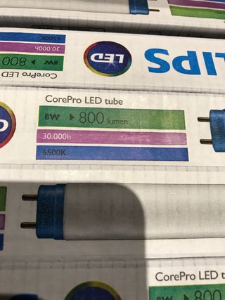 Philips florecente led 8W 6500K de 60CM 5 € la uni