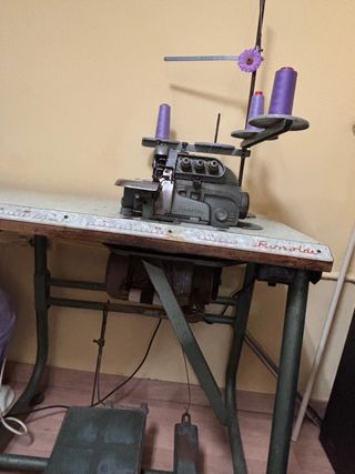 Máquina de coser industrial Overlock