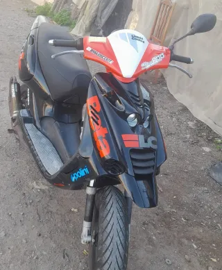 Ciclomotor Scooter Negro