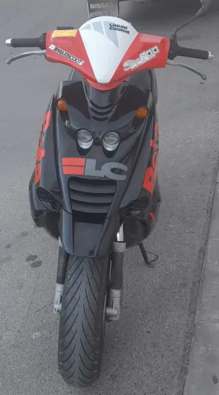 Ciclomotor Scooter Negro