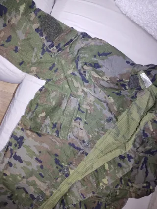 Casaca militar española camuflaje