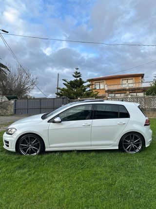 Volkswagen Golf VII R300
