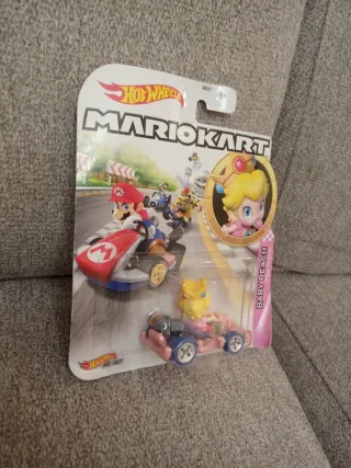 Hot Wheels Mario Kart Baby Peach Pipe Frame