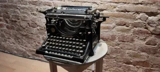 Máquina de escribir Underwood antigua