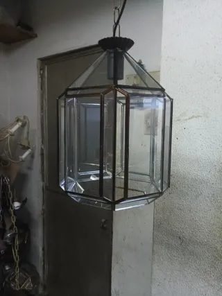Farol de cristal y metal