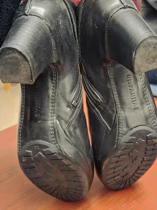 Botines negros con tacón