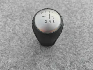 Pomo de cuero Nissan qashqai 2013