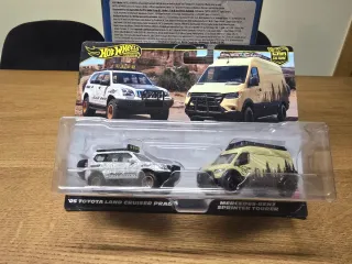 Hot Wheels 2-Pack: Toyota Land Cruiser & Mercedes