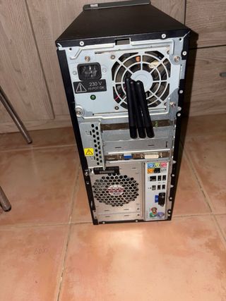 Torre PC HP Negra/Plateada