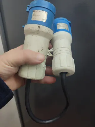 Enchufe industrial embarcación