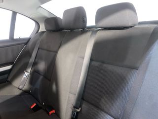 BMW 318d LCI E90 pack M