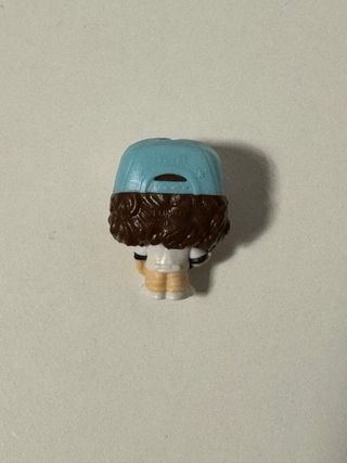 Figura Kinder Joy Dustin Stranger Things