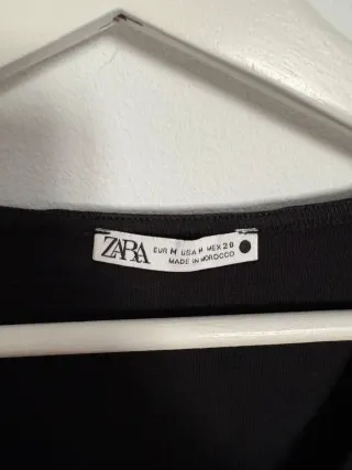 Camiseta Zara Negra