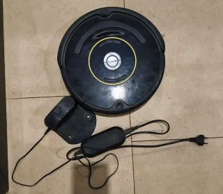 Robot Aspirador Roomba + Base de Carga