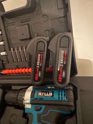 Trapano avvitatore con doppia batteria