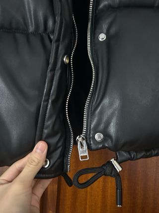 Abrigo Bershka Negro Cuero Talla S