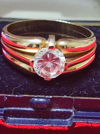 Anillo oro 18kt solitario brillante