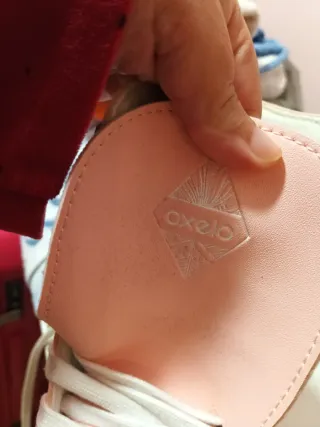 Patines de 4 ruedas rosas casi nuevos sin usar