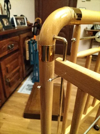 Cuna de bebé de madera