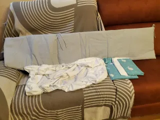 Cuna de bebé de madera