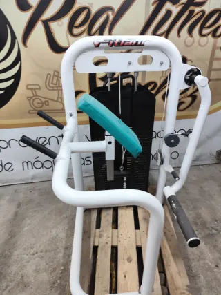 Máquina Patada Glúteo