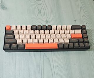 Teclado Bluetooth Negro y Naranja