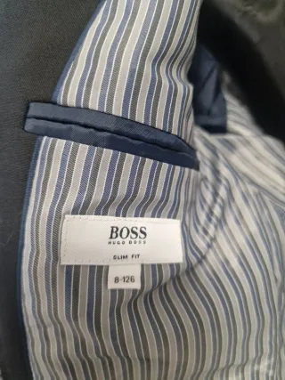 Americana BOSS niño negra