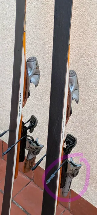 Esquís Dynastar SC9