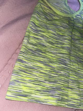 Top deportivo mujer verde