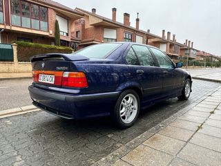 BMW 320i e36