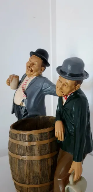 OLIVER HARDY (EL GORDO) STAN LAUREL (EL FLACO) - Figura vintage in fibra di vetro