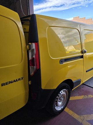Renault Kangoo Furgón Maxi 2p Blue dCi 70 kW (95CV)