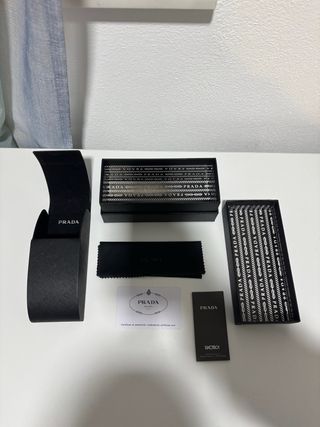 Occhiali da sole Prada neri