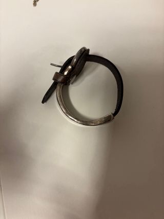 Pulsera de cuero marrón