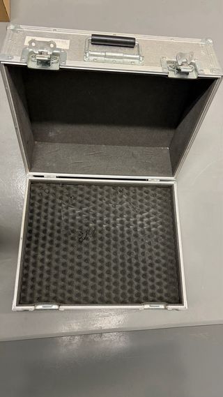 Maletín metálico de protección