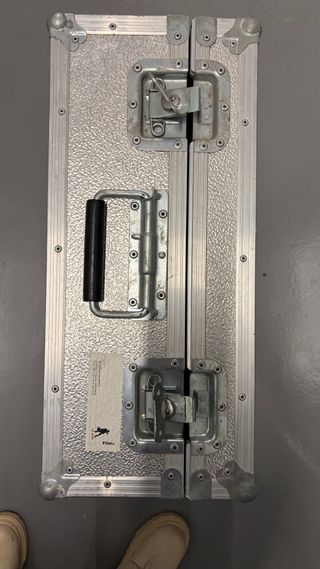 Maletín metálico de protección