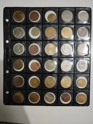 Álbum de 186 monedas mundiales