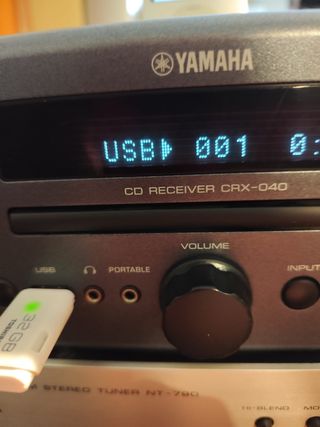 YAMAHA CRX-040 -389- CD Receiver