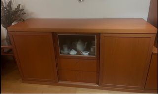 Mueble de salón madera y cristal