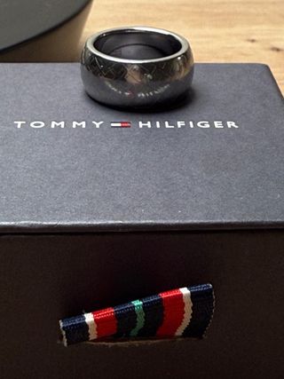 Anillo Tommy Hilfiger Plata